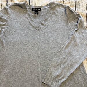 DKNY JEANS like new V-neck light sweater. Light gray color